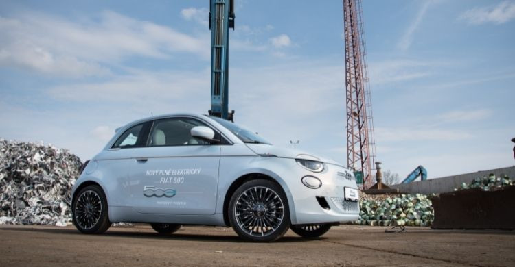 Elektrizující Fiat 500